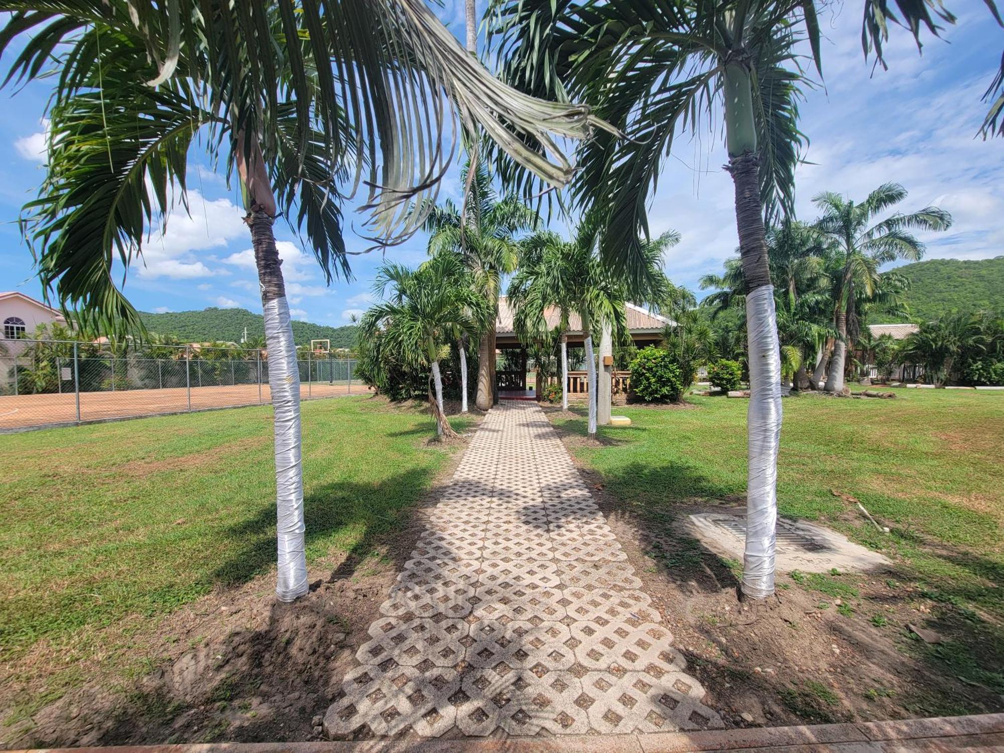 Comfortable Strategic Lodging Quarters Spanish Town Exterior photo